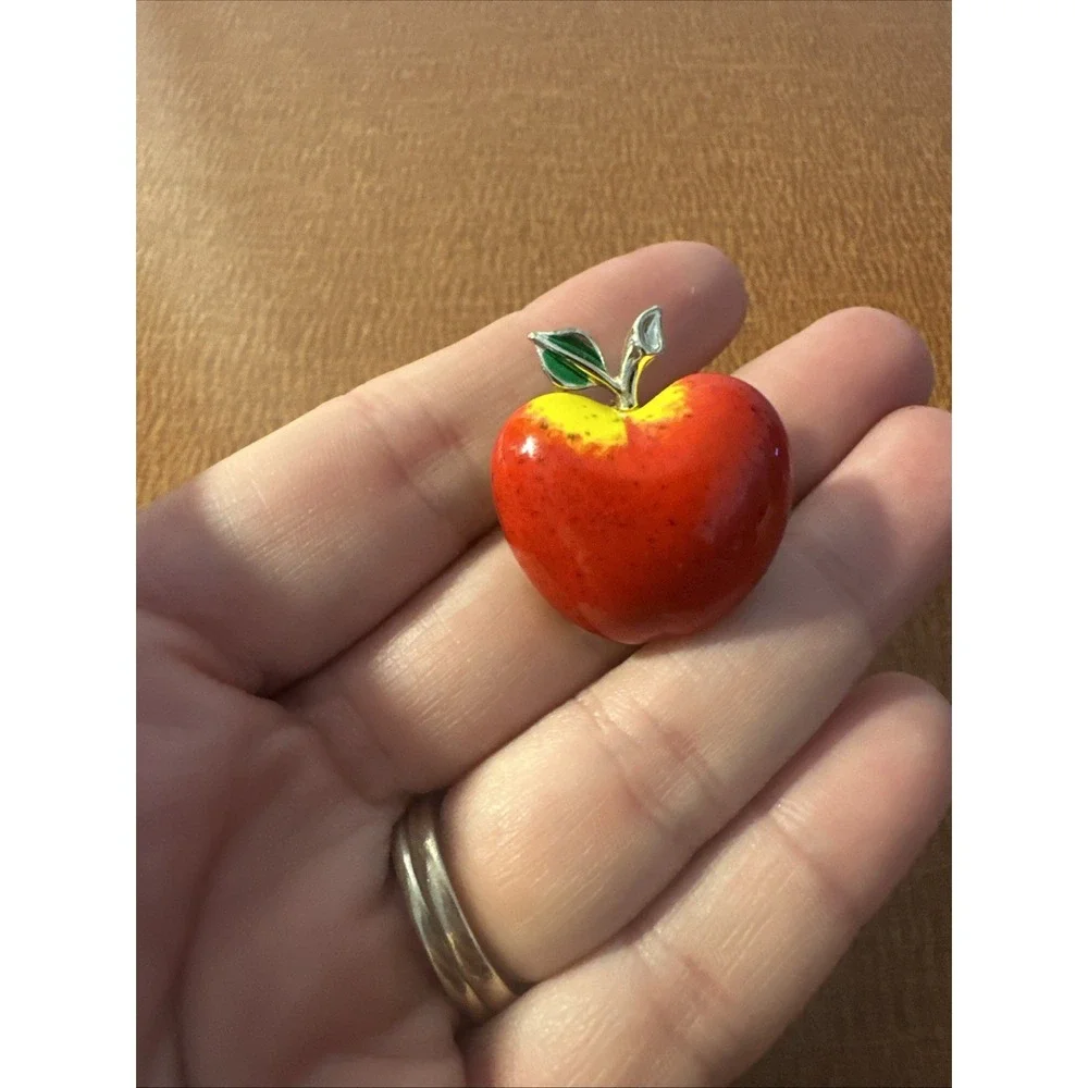 Beatrix Potter enamel red